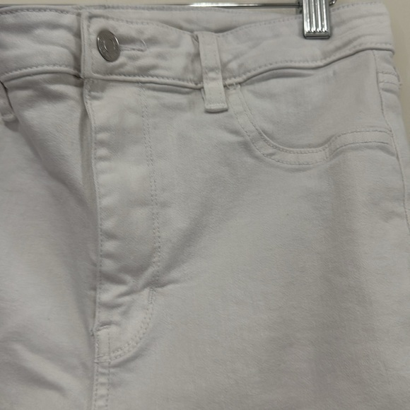 American Eagle white super high rise jegging in size 12 - Picture 2 of 8